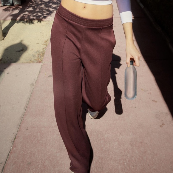 Zara burgundy zippered wide leg track pants NWT - Picture 1 of 12